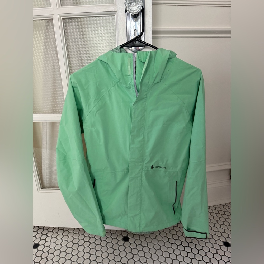 Cotopaxi Rain Shell - women’s size S